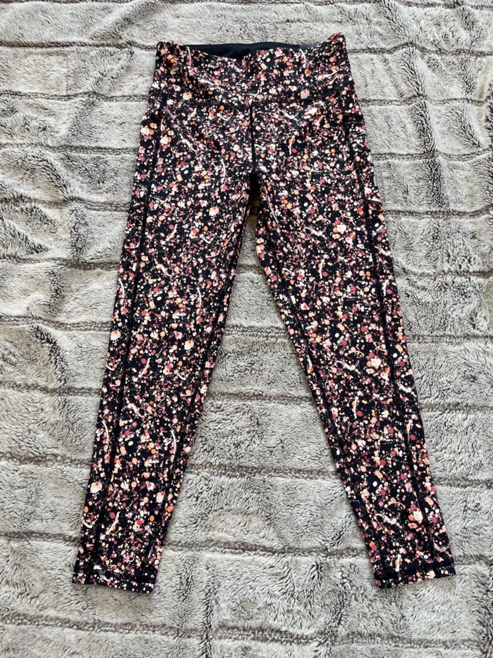 DKNY Black with Multicolor Speckle Athletic Leggings